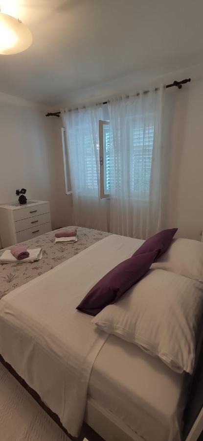 Pahljina Apartments Palit Esterno foto