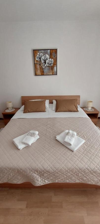 Pahljina Apartments Palit Esterno foto