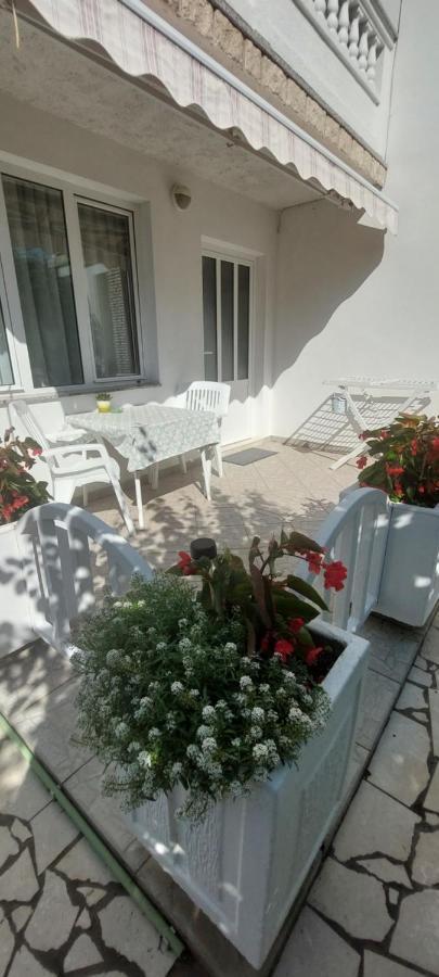 Pahljina Apartments Palit Esterno foto